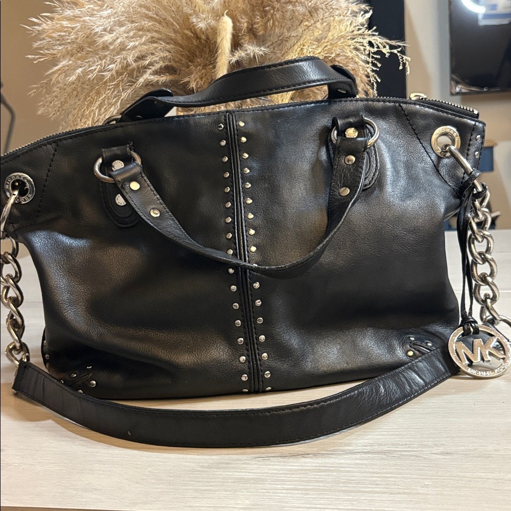 MICHAEL Michael Kors Black shoulder bag/hand‎ bag /crossbody bag